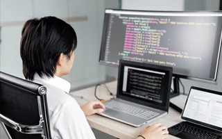 河源 api php源码,下载的php源码怎么运行呢？